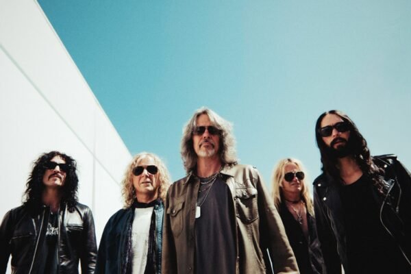 Former Foreigner Singer Kelly Hansen Joins The Dead Daisies